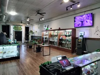 Lucky Cannabis Shop - Seattle