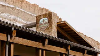 The Happy Camper - Palisade